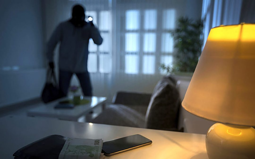 Paura dei ladri in casa, da cosa proviene e come superarla